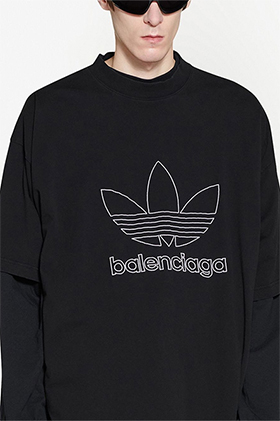 B X A Oversized Logo Embroidered T-shirts