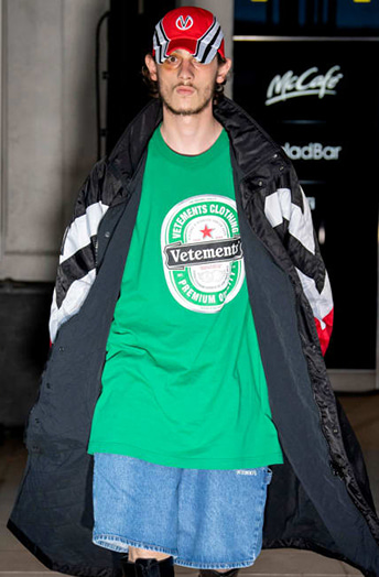 V Heineken Oversized T-shirts